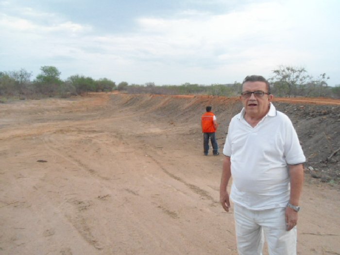 Governo do Estado, através da Secretaria Estadual da Defesa Civil, reforça o combate a estiagem com medidas estruturantes e emergenciais - Imagem 7